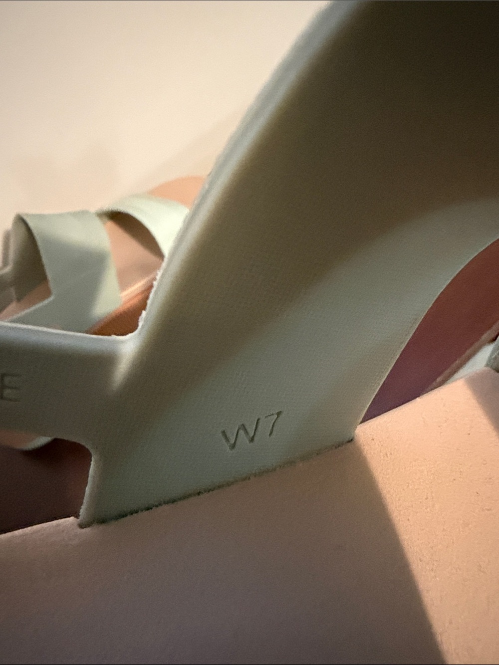Platform Sandals - Picture 4 of 6